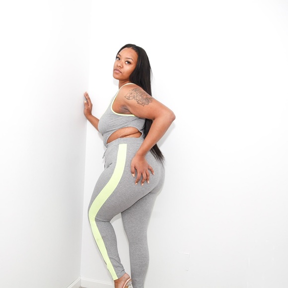 Women’s Comfy Jumpsuit - Picture 12 of 16